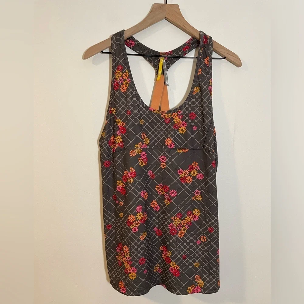 LOLE Tank Top L UPF 50 Wicking Quick Dry Stretch Yoga Run Fitness Floral Workout - Picture 1 of 8
